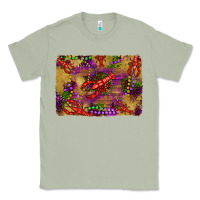 Matcha mardi gras crawfısh leopard wood and glitter background Classic Tee - Artiststas
