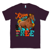 Plum roam free galloping Classic Tee - Artiststas