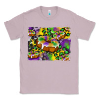 Lilac mardi gras cake glitterleopard and cowhide background Classic Tee - Artiststas