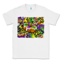 White mardi gras cake glitterleopard and cowhide background Classic Tee - Artiststas