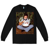 Black johnny cash eating cake in a bush Long Sleeve Tee - linhVisuals