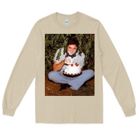 Mushroom johnny cash eating cake in a bush Long Sleeve Tee - linhVisuals
