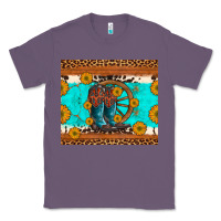 Lavender cowboy boots and sunflowers turquoise leopard background Classic Tee - Artiststas