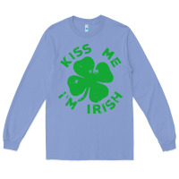 Colony Blue kiss me im irish funny saint patrick day womens Long Sleeve Tee - linhVisuals
