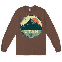 Chestnut utah retro mountain badge Long Sleeve Tee - linhVisuals