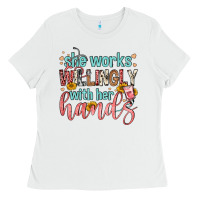 White she works willingly with her hands Ladies Tee - FaDigitalArtStudio