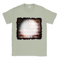 Matcha America Wood Flag with bBeach Effect Classic Tee - CowCowDesign