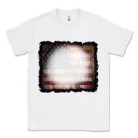 White America Wood Flag with bBeach Effect Classic Tee - CowCowDesign
