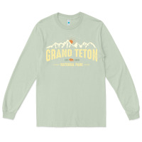 Matcha grand teton national park est 1929 vinage wyoming mountains graphic Long Sleeve Tee - linhVisuals