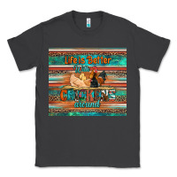 Smoke life is better with chickens around chicken coop Classic Tee - Artiststas