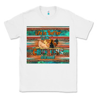 White life is better with chickens around chicken coop Classic Tee - Artiststas