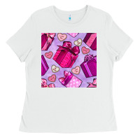 White valentines day gift box and cookie seamless pattern Ladies Tee - BundleAndBundleShop