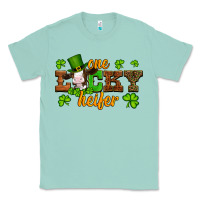 Seafoam st patricks one lucky heifer baby cow Classic Tee - Artiststas