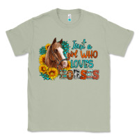 Matcha just a girl who loves horses Classic Tee - Artiststas