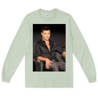 Matcha who is ricky martin playing in ameri Long Sleeve Tee - linhVisuals