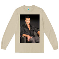 Mushroom who is ricky martin playing in ameri Long Sleeve Tee - linhVisuals