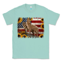Seafoam american th of july wolves Classic Tee - Jasminsmagicworld