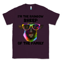 Plum i'm the rainbow sheep of the family suffolk sheep Classic Tee - Artiststas