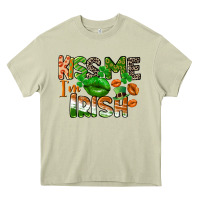Mossy Kiss me i am irish St. Patrick's Day Heavy Core Tee - CowGirlArtShop
