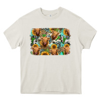 Cream highland cow western background Heavy Core Tee - Jasminsmagicworld