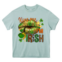 Arona St. Patrick's Kiss me I'm Irish with lip Heavy Core Tee - HowdyJamesFarm