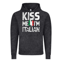Vintage Black Kiss Me I'm Italian Vintage Hoodie - ArtChic