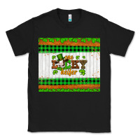 Black st patricks one lucky heifer Classic Tee - Artiststas