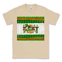 Mushroom st patricks one lucky heifer Classic Tee - Artiststas