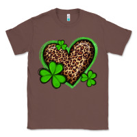 Chestnut st patricks day leopard heart with shamrocks Classic Tee - Artiststas