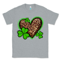 Heather Grey st patricks day leopard heart with shamrocks Classic Tee - Artiststas