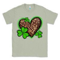 Matcha st patricks day leopard heart with shamrocks Classic Tee - Artiststas