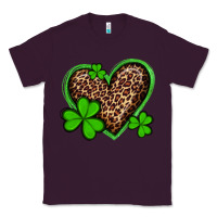 Plum st patricks day leopard heart with shamrocks Classic Tee - Artiststas