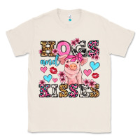 Natural hogs and kisses pig  olivia Classic Tee - OliviaCreatesArt
