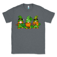 Charcoal Heather st patricks day gnomes with western hearts and shamrocks Classic Tee - Artiststas