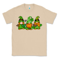 Mushroom st patricks day gnomes with western hearts and shamrocks Classic Tee - Artiststas