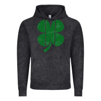 Vintage Black distressed green four leaf clover Vintage Hoodie - artisFamous