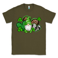 Army Green st patricks day gnome with western hearts Classic Tee - Artiststas