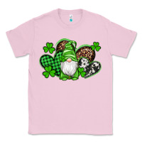Bubblegum Pink st patricks day gnome with western hearts Classic Tee - Artiststas