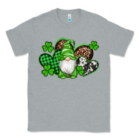 Heather Grey st patricks day gnome with western hearts Classic Tee - Artiststas