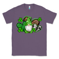 Lavender st patricks day gnome with western hearts Classic Tee - Artiststas