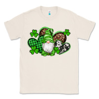 Natural st patricks day gnome with western hearts Classic Tee - Artiststas