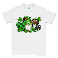 White st patricks day gnome with western hearts Classic Tee - Artiststas