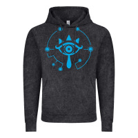 Vintage Black zel.da br.ea.th of the w.i.l.d she.i.k.ah eye lo. t shirt Vintage Hoodie - artisFamous