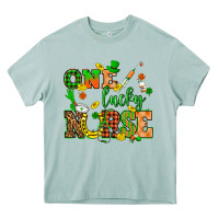 Arona St. Patricks Day one lucky nurse Heavy Core Tee - HowdyJamesFarm