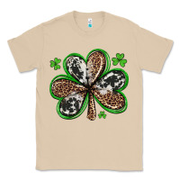 Mushroom western st patricks day shamrocks Classic Tee - Artiststas