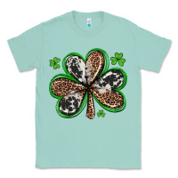 Seafoam western st patricks day shamrocks Classic Tee - Artiststas