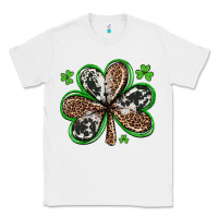 White western st patricks day shamrocks Classic Tee - Artiststas
