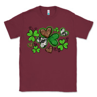 Burgundy western st patricks day shamrocks and hearts Classic Tee - Artiststas
