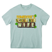 Arona St. Patrick's Somebody's lucky ass wife Heavy Core Tee - CowGirlArtShop