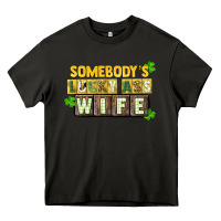 Asphalt St. Patrick's Somebody's lucky ass wife Heavy Core Tee - CowGirlArtShop